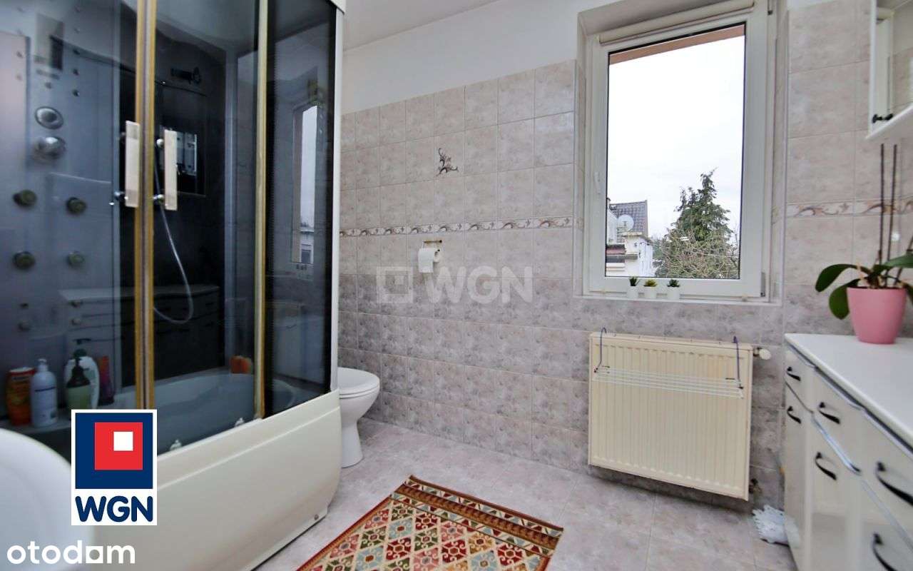 Atrakcyjny dom w cichej okolicy-12