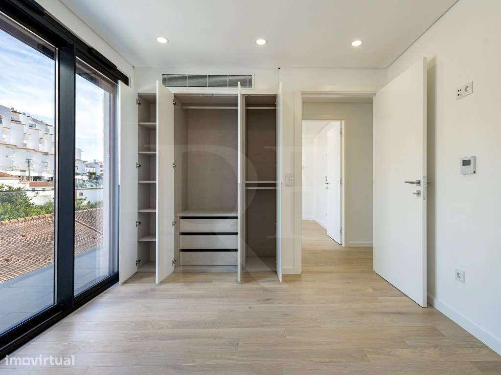 T3 Duplex a estrear com terraços e piscina no Estoril-15