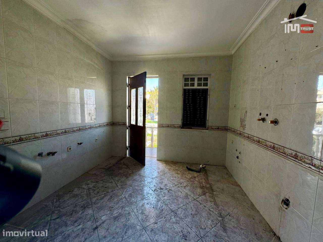 Moradia T5 com 370 m² e terreno de 800 m² no centro de Pinhal Novo-5