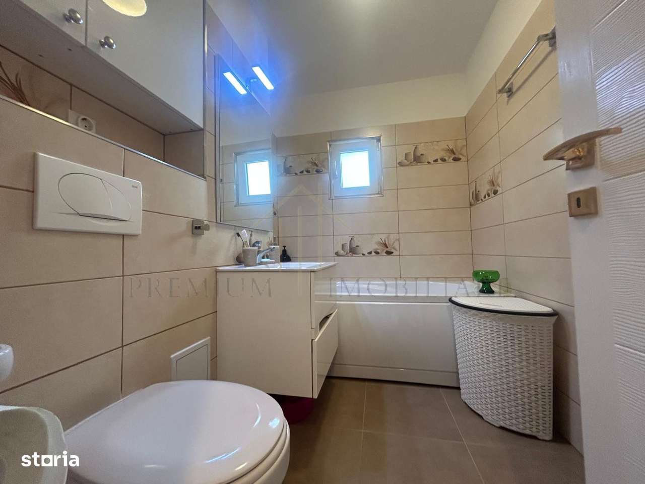 Apartament 2 camere decomandat, complet renovat, etaj 3/4,zona de sus-14