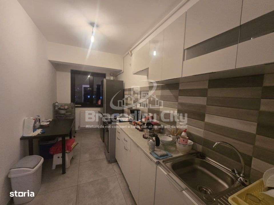 OFERTA Garsoniera et 1/6 libera stradal sos Alexandriei-1