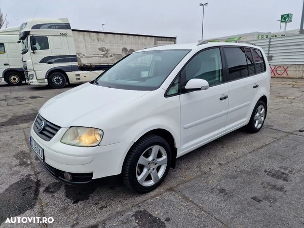 Volkswagen Touran 1.9 TDI Conceptline - 1