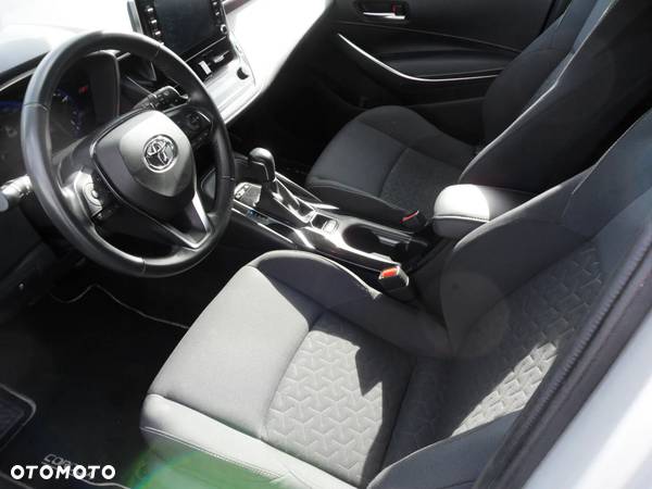 Toyota Corolla 1.8 Hybrid Comfort - 14