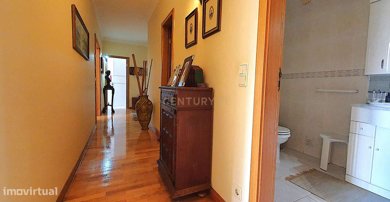 Apartamento T2 Centro da Cidade I  Garagem I Elevador-10