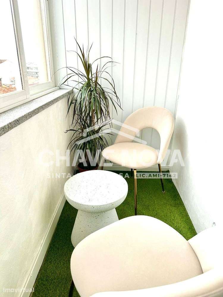Apartamento T2 Renovado – Jardim Soares dos Reis, Gaia - Grande imagem: 4/13