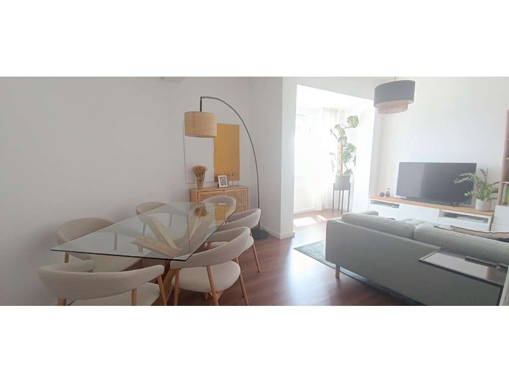 Maravilhoso T2 Remodelado - Barcarena-28