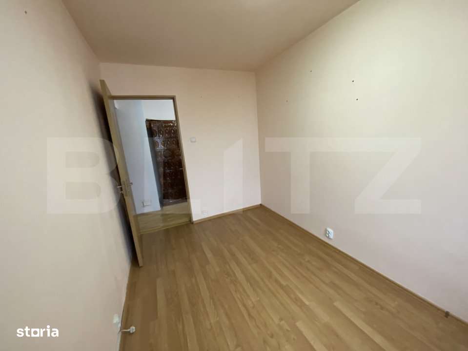 Apartament de 3 camere  in suprafata de 54 mp, zona Bradet - Imagine principală: 4/14