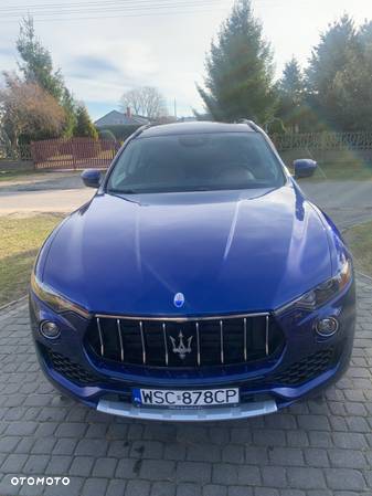 Maserati Levante - 3