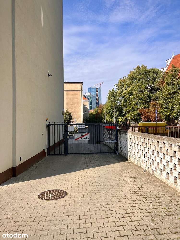 2 pokoje w Centrum Poznania - ul. Karmelicka, przy samym AWF-ie-17