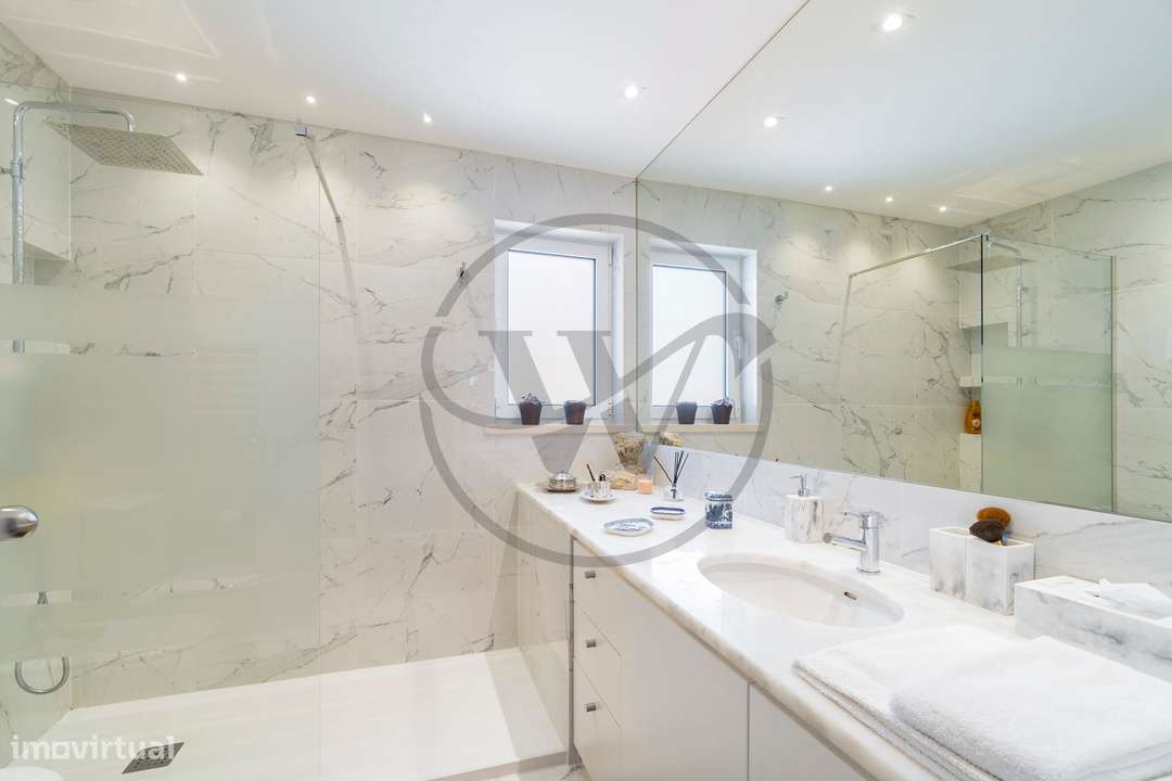 Moradia T5 Remodelada – Luxo no Resort Quinta da Penha Longa-10