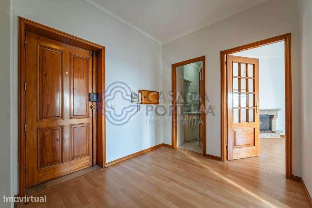 Ótima localização, vistas desafogadas, pronto a habitar - Grande imagem: 4/19