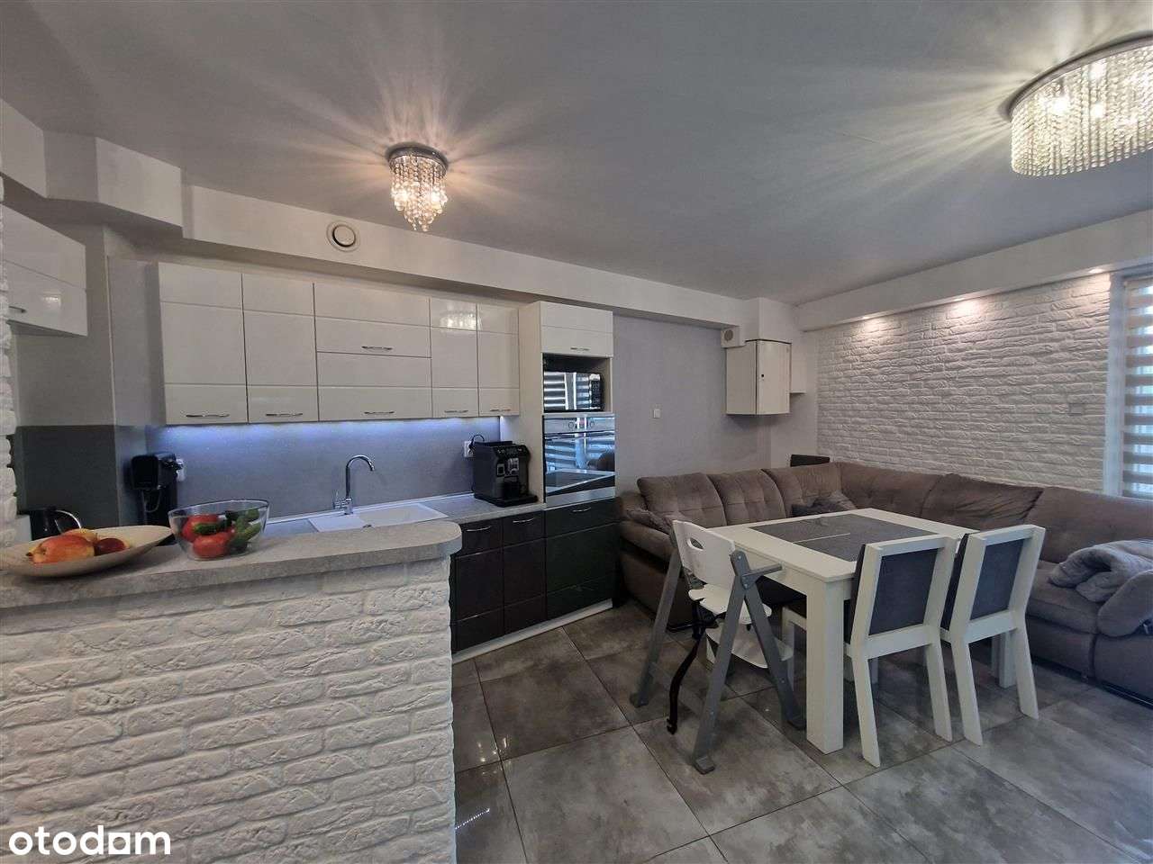 Atrakcyjne 2 pok.z tarasem. Osiedle Unii Europ. - Pełny obrazek: 2/10