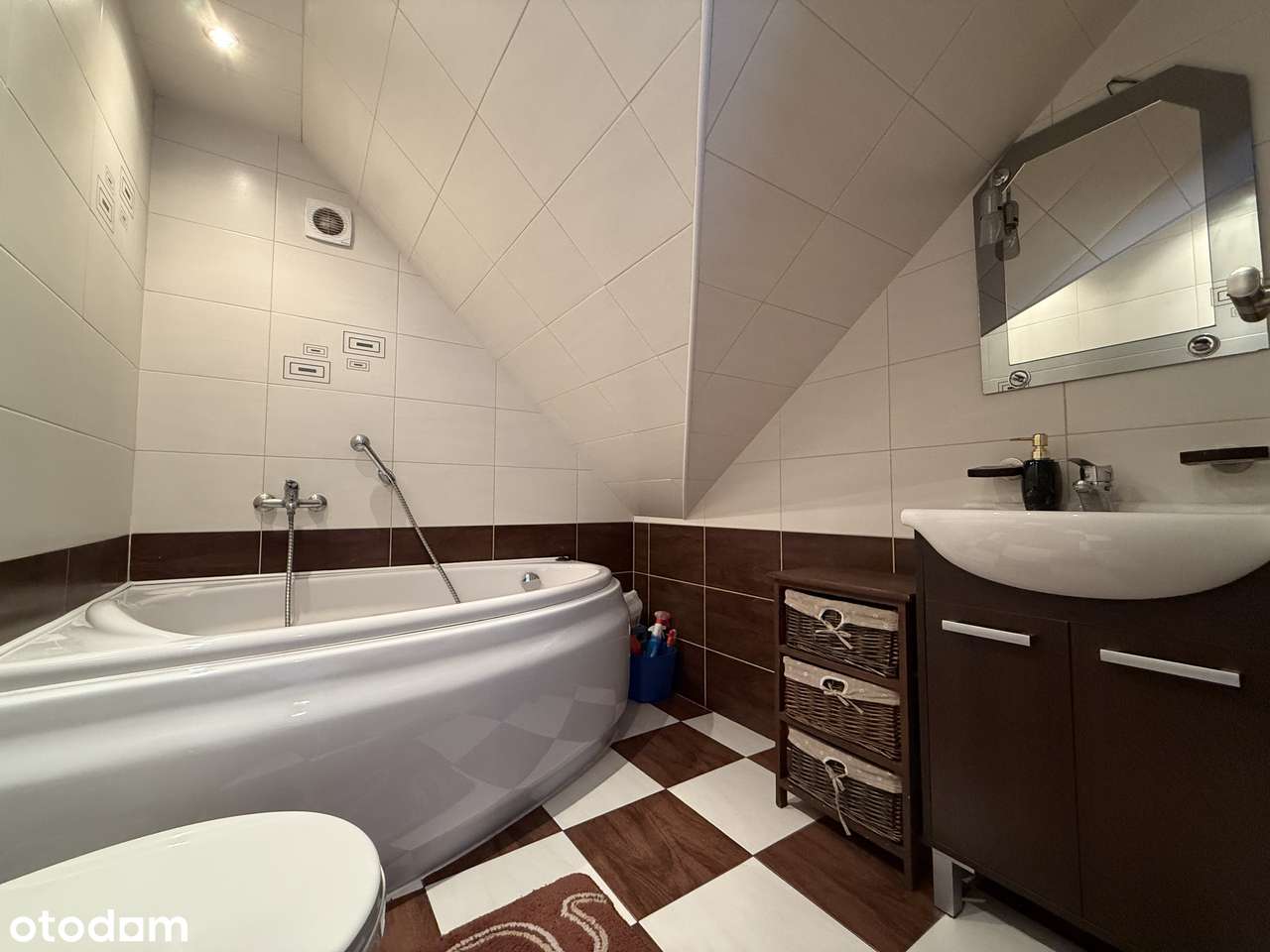 Dwupoziomowy apartament z kominkiem i parkingiem, 3 km. od Chochołowa. - Pełny obrazek: 5/18