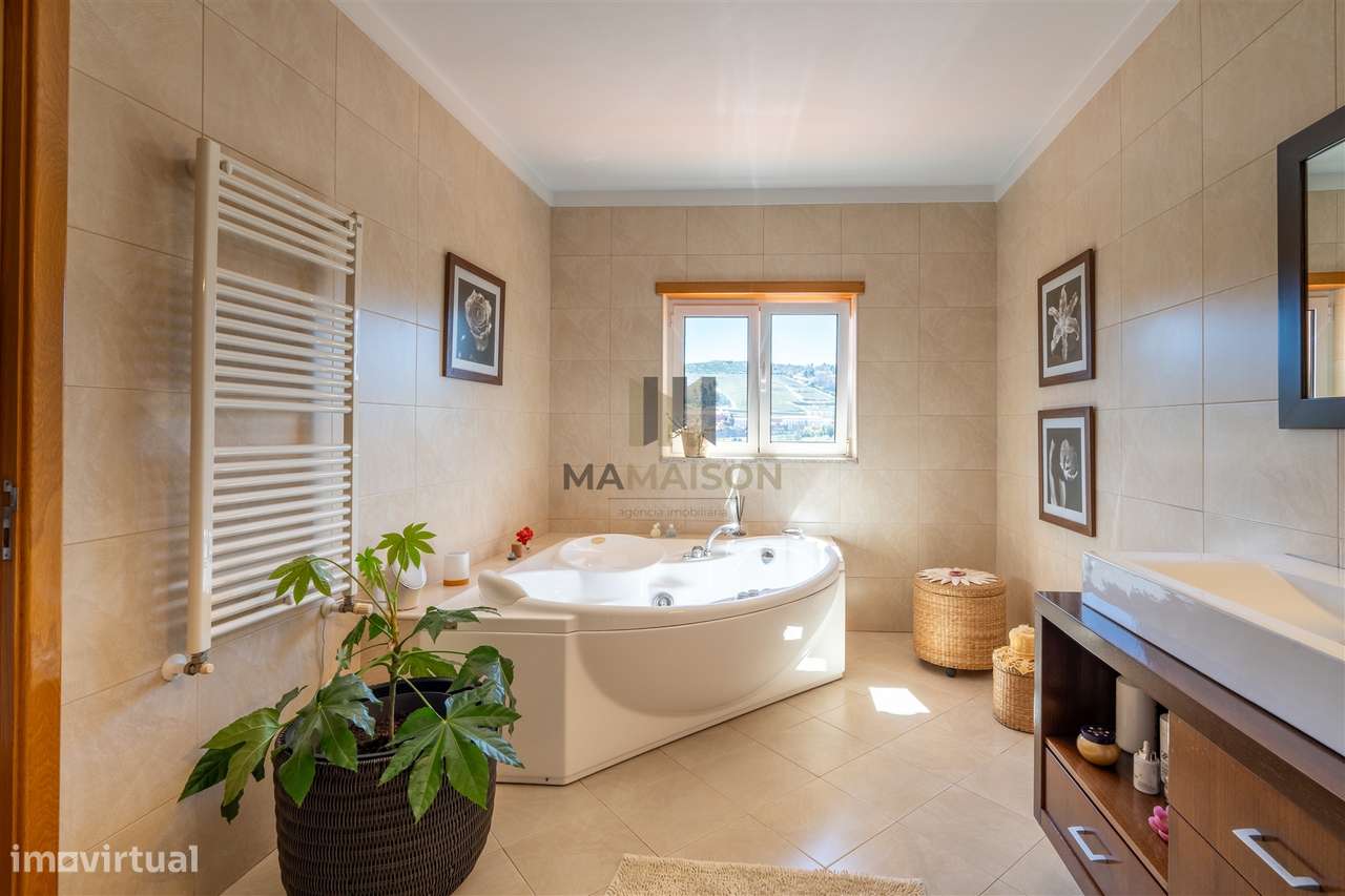 V5 AMOREIRAS | IMÓVEL DE LUXO | LAMEGO-34