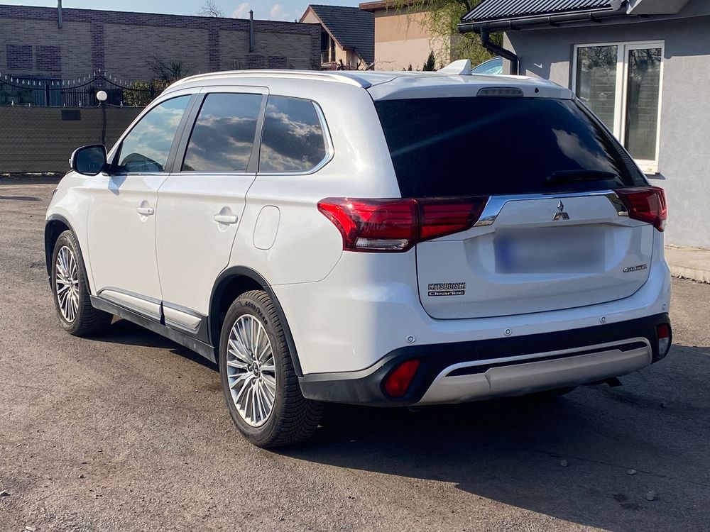 Mitsubishi Outlander III 2019