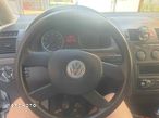 Volkswagen Touran 1.6 Trendline - 11