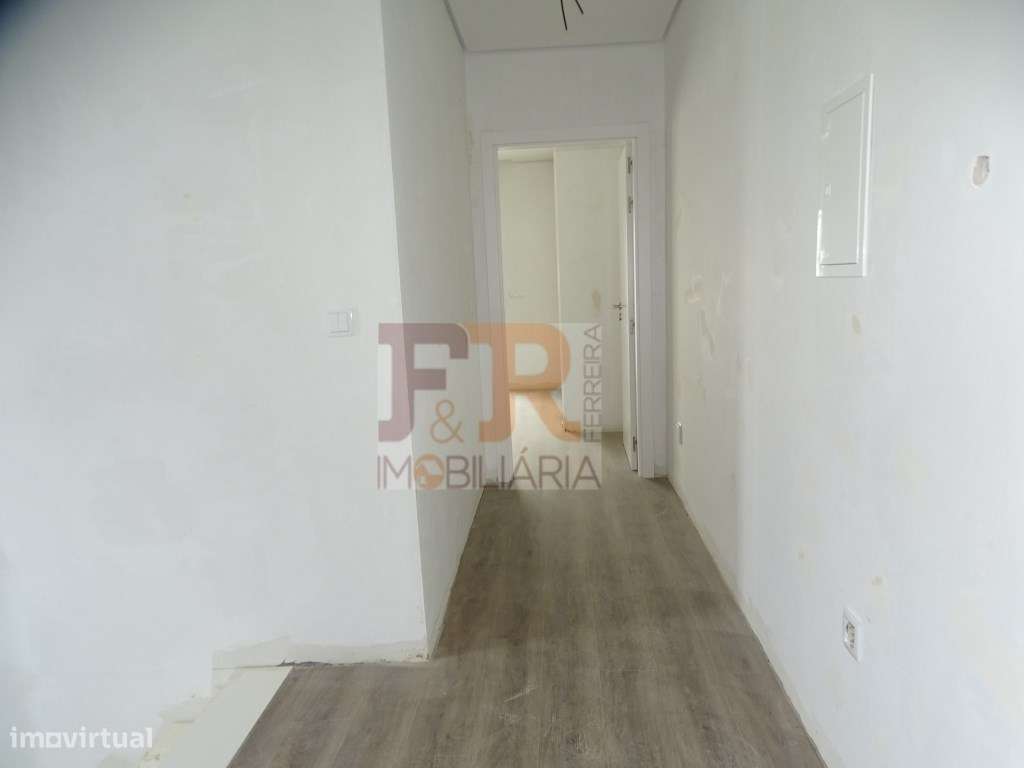 Moradia Duplex T3 Semi-Pronta!Pinhal General Fernão Ferro-13