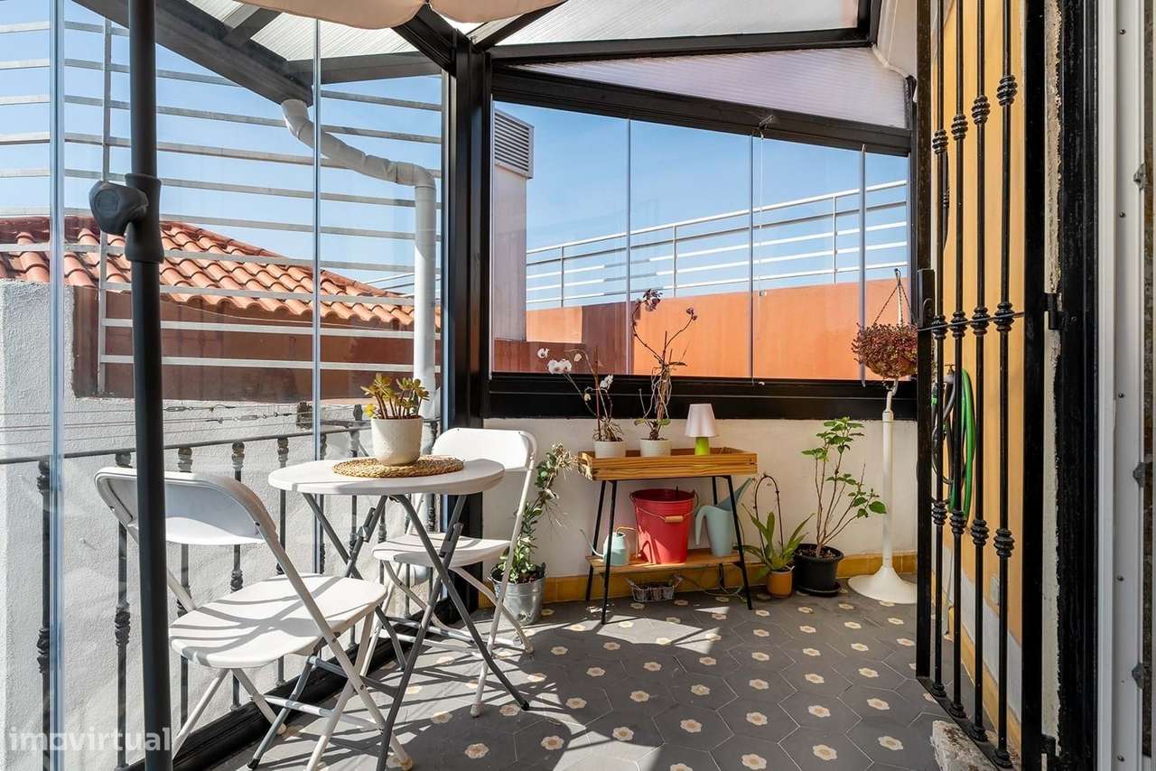 Predio do Século XIX em Benfica – Lisboa-40