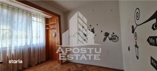 Apartament cu 4 camere, etajul 2, zona Bucovina