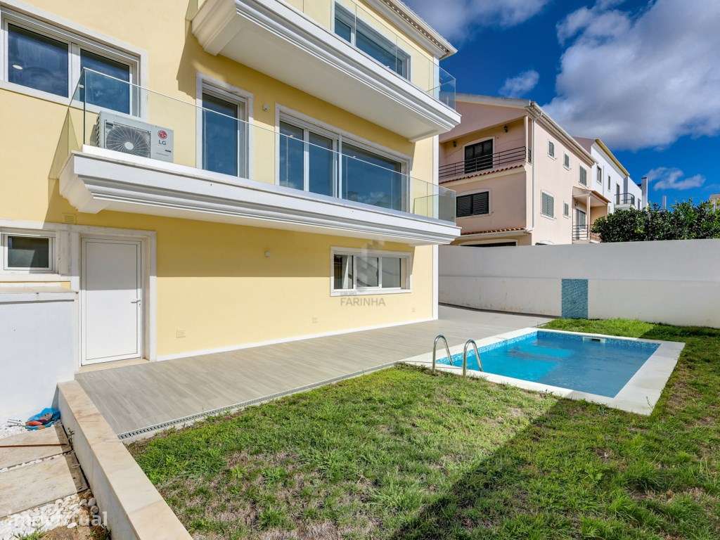 MORADIA T4 NOVA
Famões, moradia independente V4+1 nova com Jardim,...-41