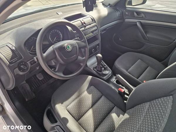 Skoda Octavia 1.6 TDI Ambiente - 6