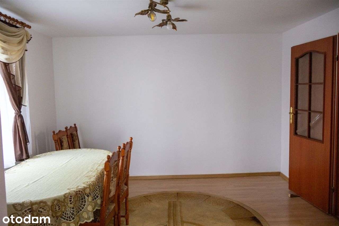 Dom z dwoma mieszkaniami i budynkiem gosp– Szczuka-2