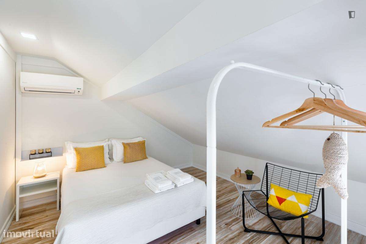 Quarto - localizado em Baixa de Santa Clara Coimbra - Grande imagem: 4/6