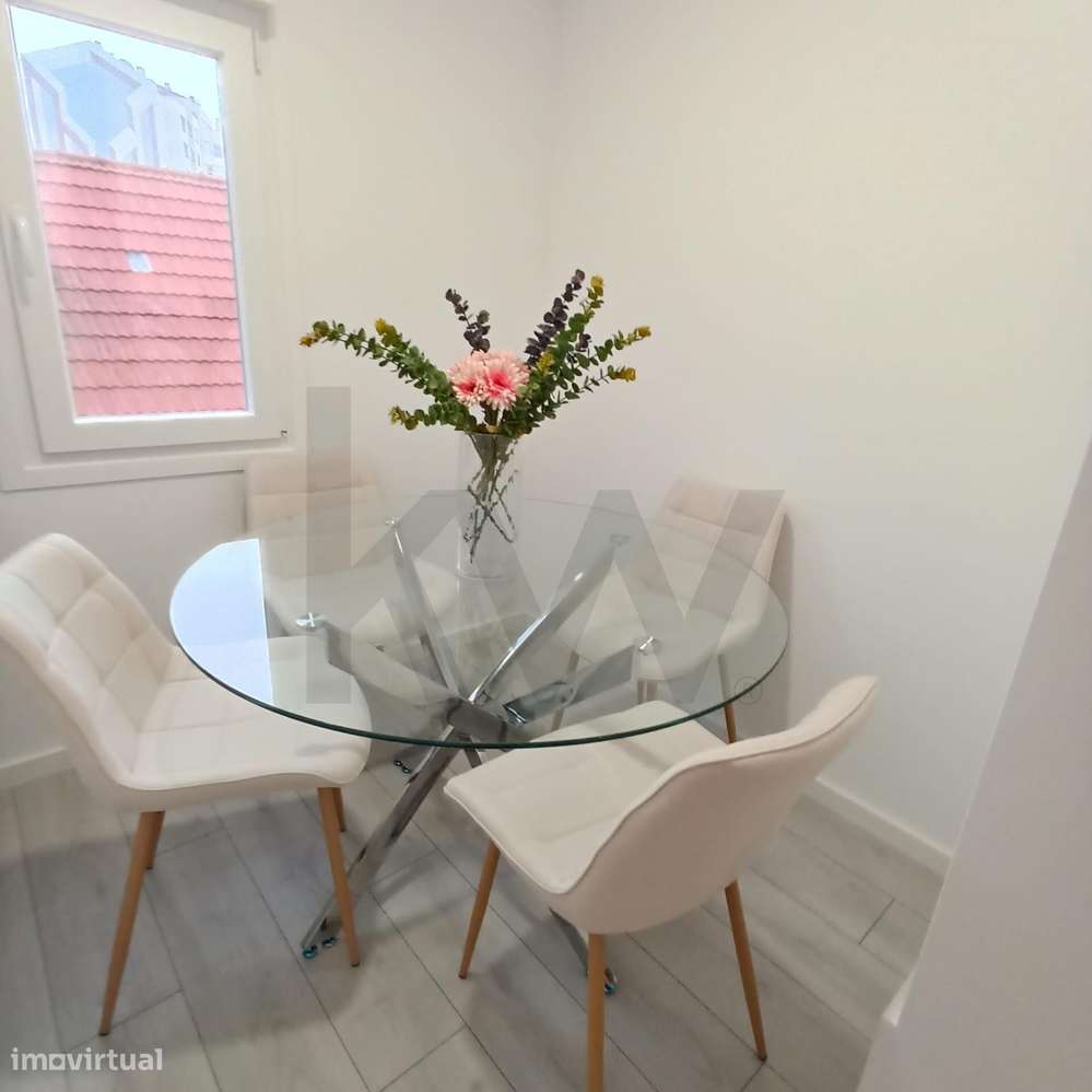 T3 remodelado em S. Domingos de Benfica - Grande imagem: 4/22