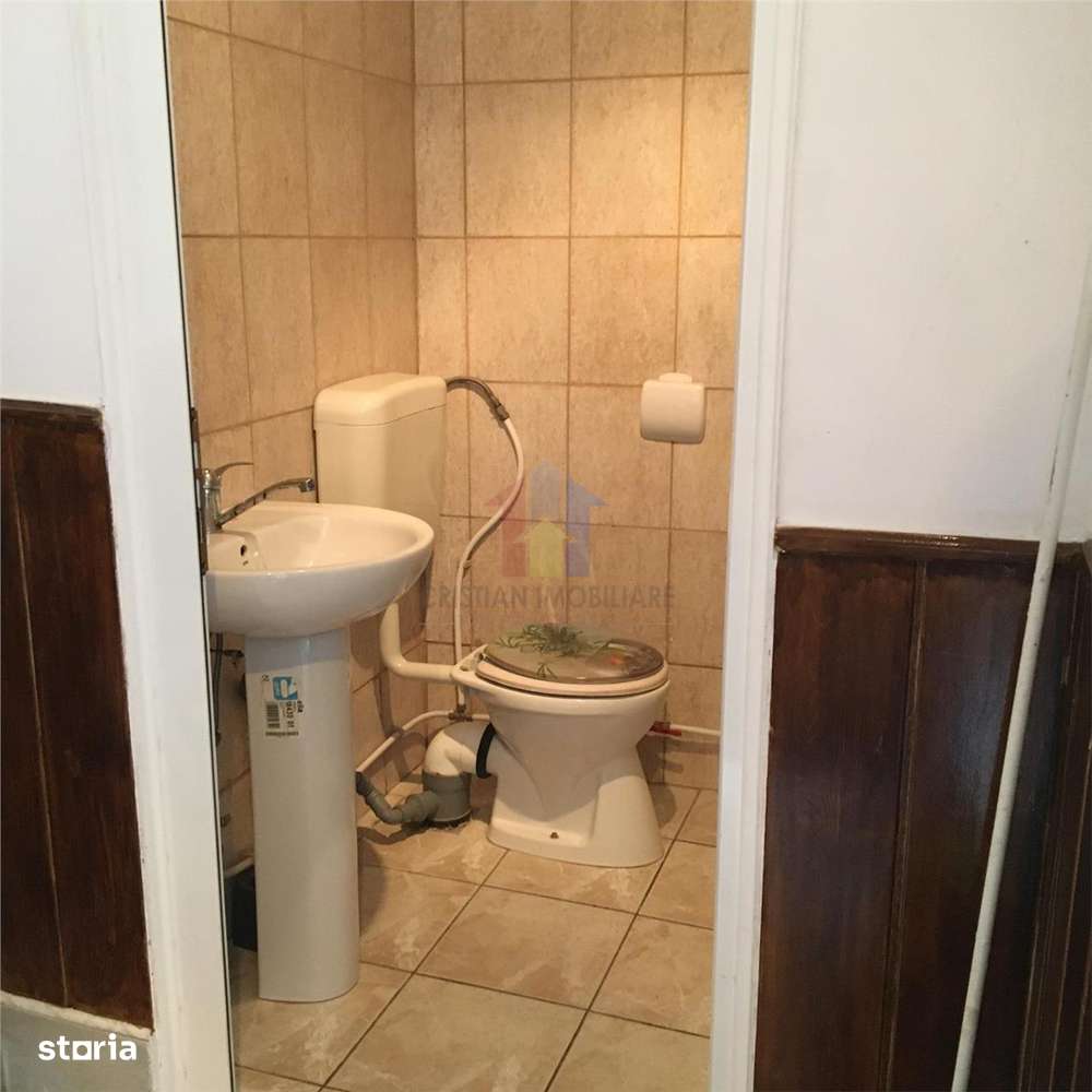  zona Republicii. 22 mp, vitrina stradala - Imagine principală: 2/4