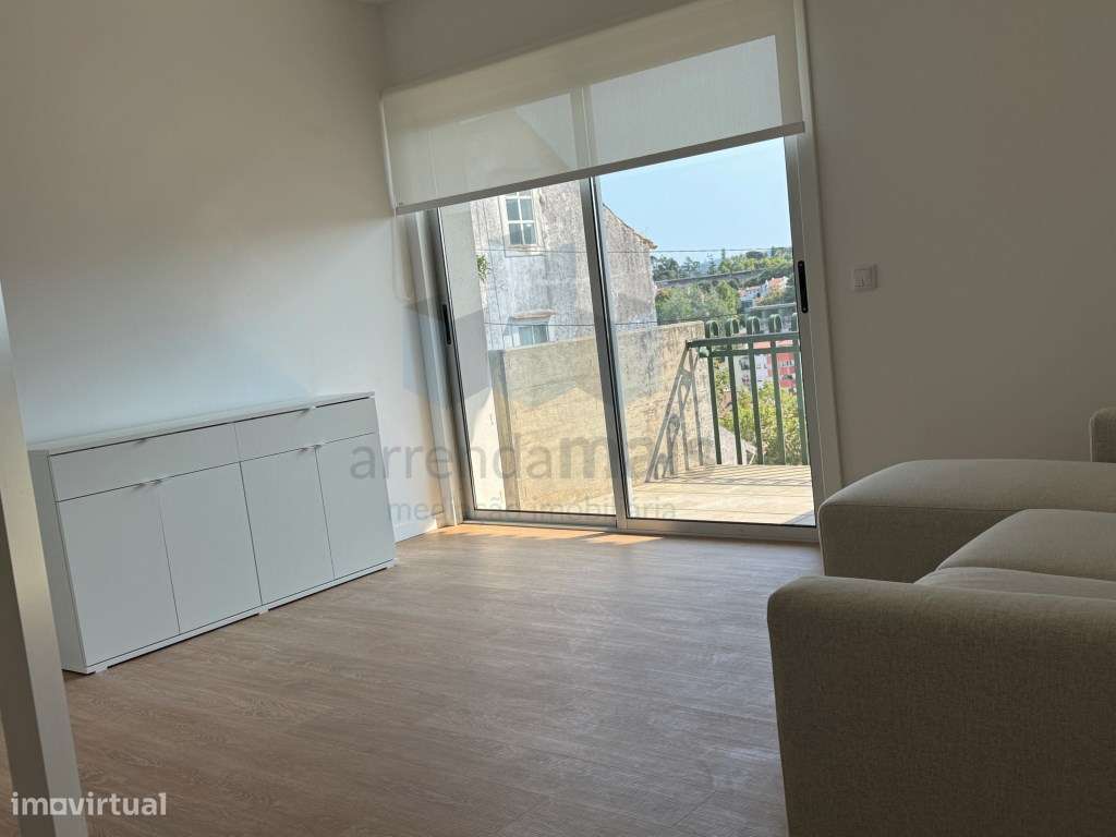 Arrenda-se apartamento T2 Totalmente mobilado em Coimbra - Grande imagem: 4/18