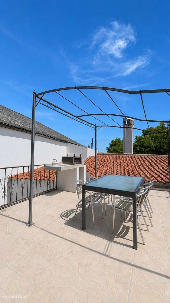Moradia em Alhandra Zona Ribeirinha-1