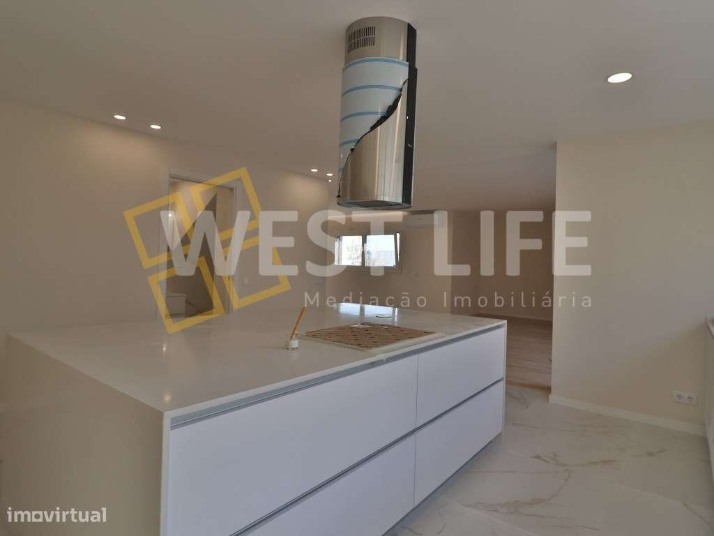 Moradia T5 arquitetura moderna NOVA com piscina e jardim - A 15 min... - Grande imagem: 4/34