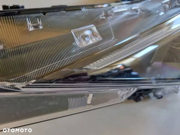 LAMPA LEWY PRZÓD HYUNDAI ELANTRA VII 2021- - 5