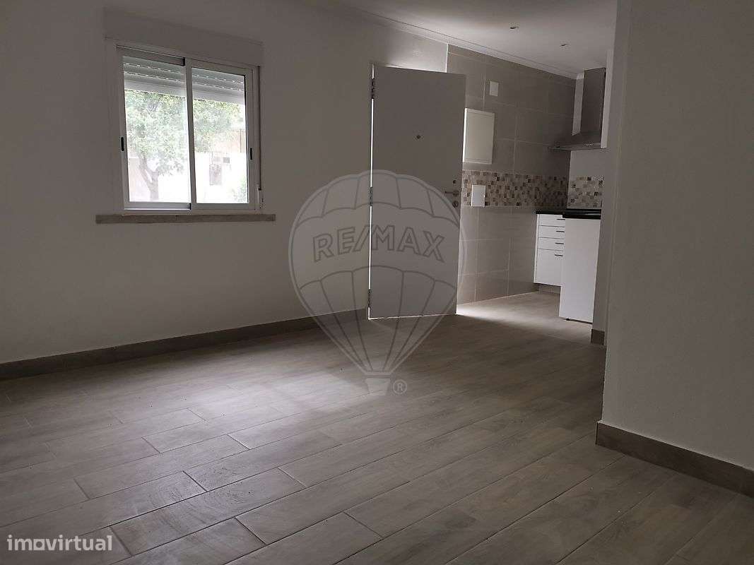 Moradia T1 para arrendamento - Grande imagem: 4/17