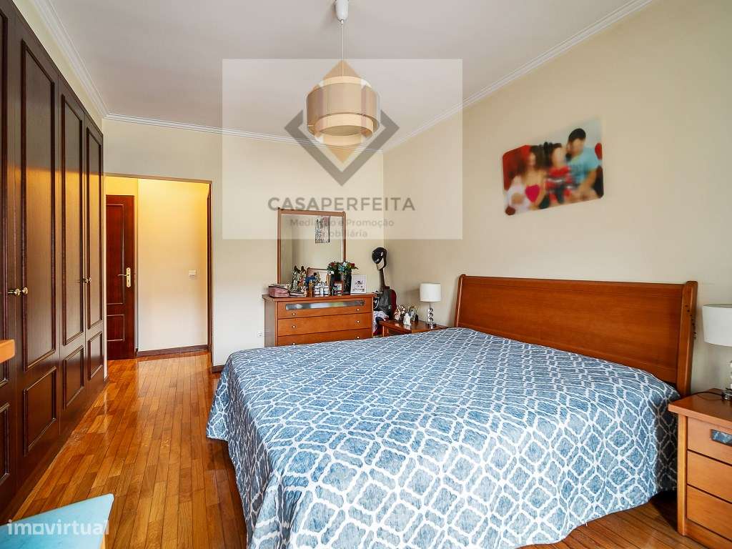 Apartamento T3 Como Novo com Varandas e Box - a 1500 metros da Prai...-22