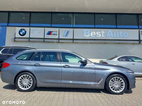 BMW Seria 5 530i xDrive - 34