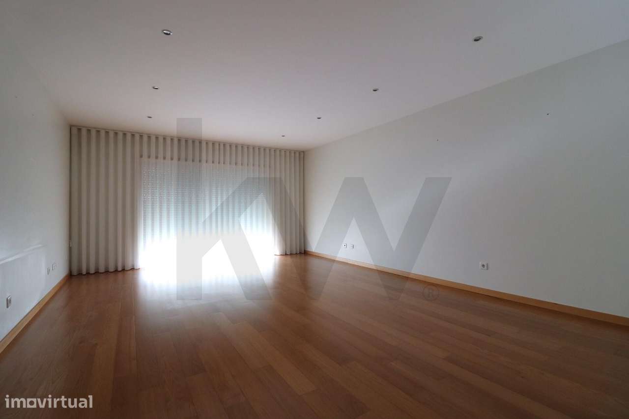 Excelente T2 para arrendamento no Centro de S.M. da Feira ! - Grande imagem: 5/17