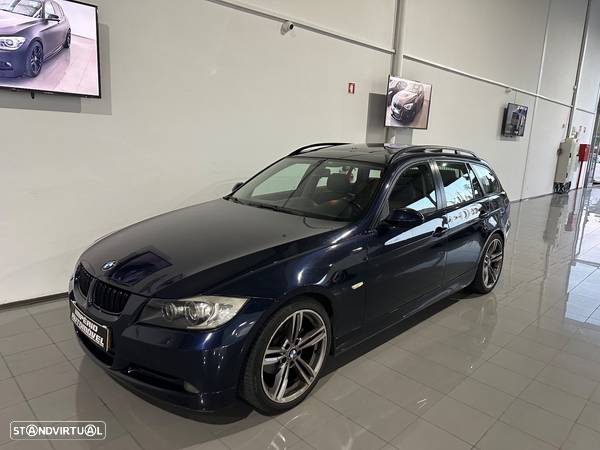 BMW 320 d Touring - 38