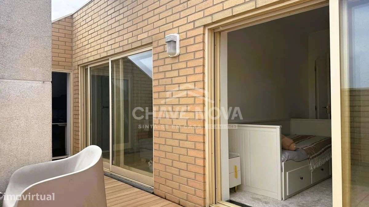 PS - Penthouse Dúplex T2+1 com Terraço e Solário em Canidelo-31