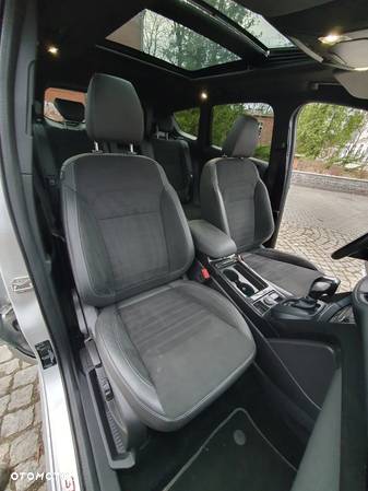 Ford Kuga 2.0 TDCi AWD ST-Line - 25