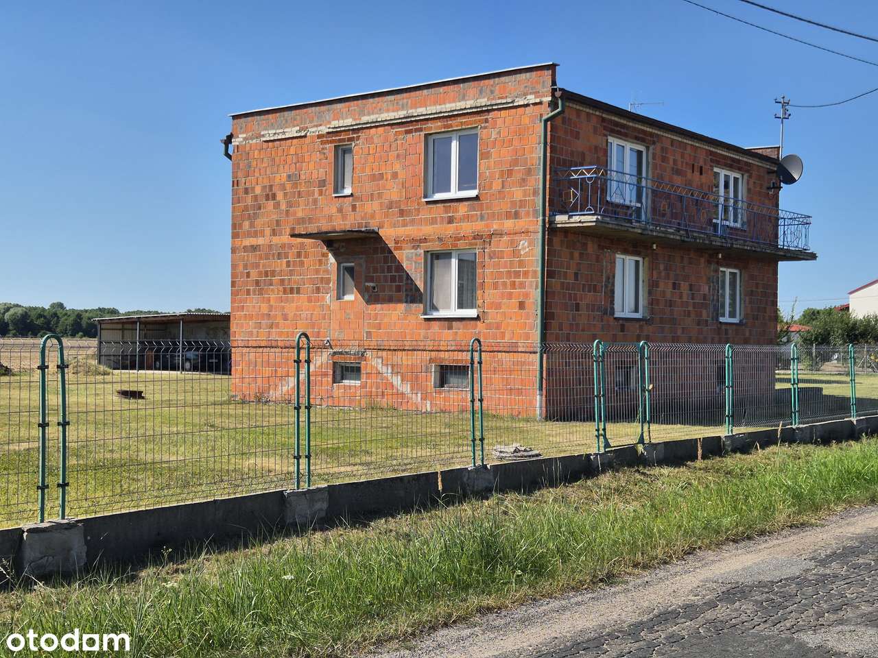 Gospodarstwo rolne: dom 360 m², działka 2500 m² + łąka 1,25 ha