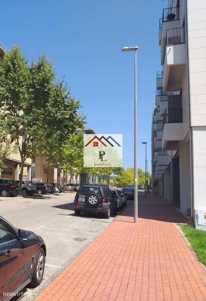 Estacionamentos Duplos Cobertos, Urb. Quinta da Portela, COIMBRA - Grande imagem: 5/6