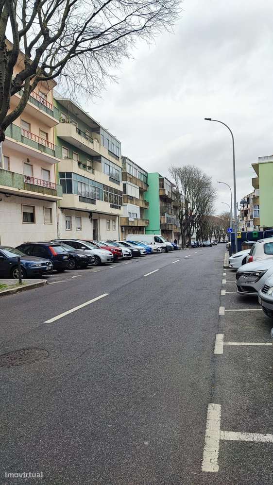 T4 Totalmente Remodelado na Amadora-19