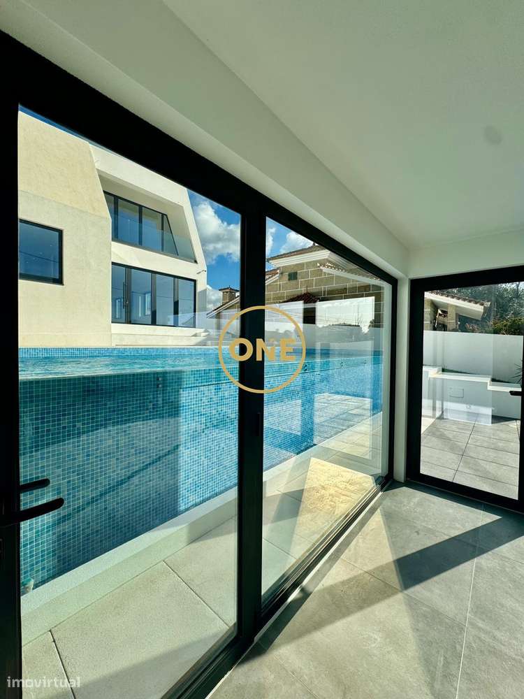 Moradia NOVA T3+1 | 330 m2 | Piscina | PRAIA | Francelos-52