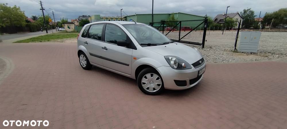 Ford Fiesta - 3