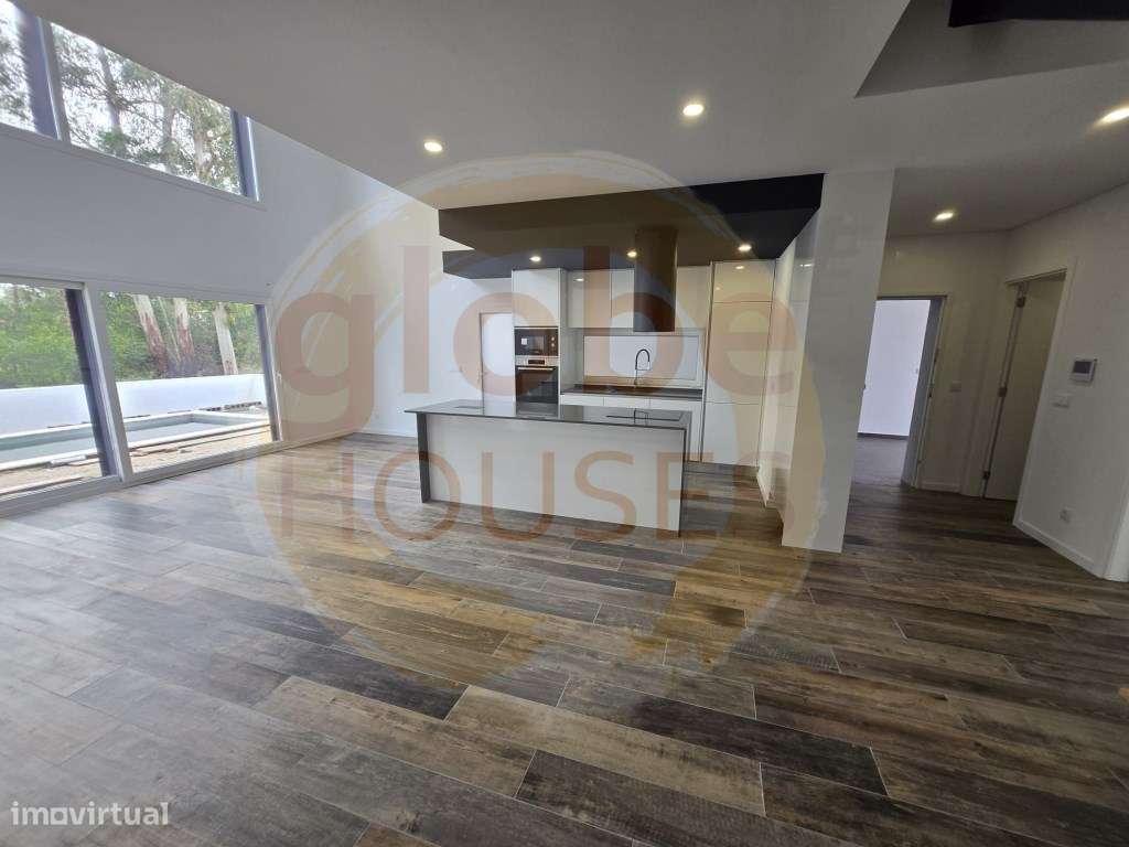 Moradia T3+1 com Piscina e Garagem - Lagoa de Albufeira-15