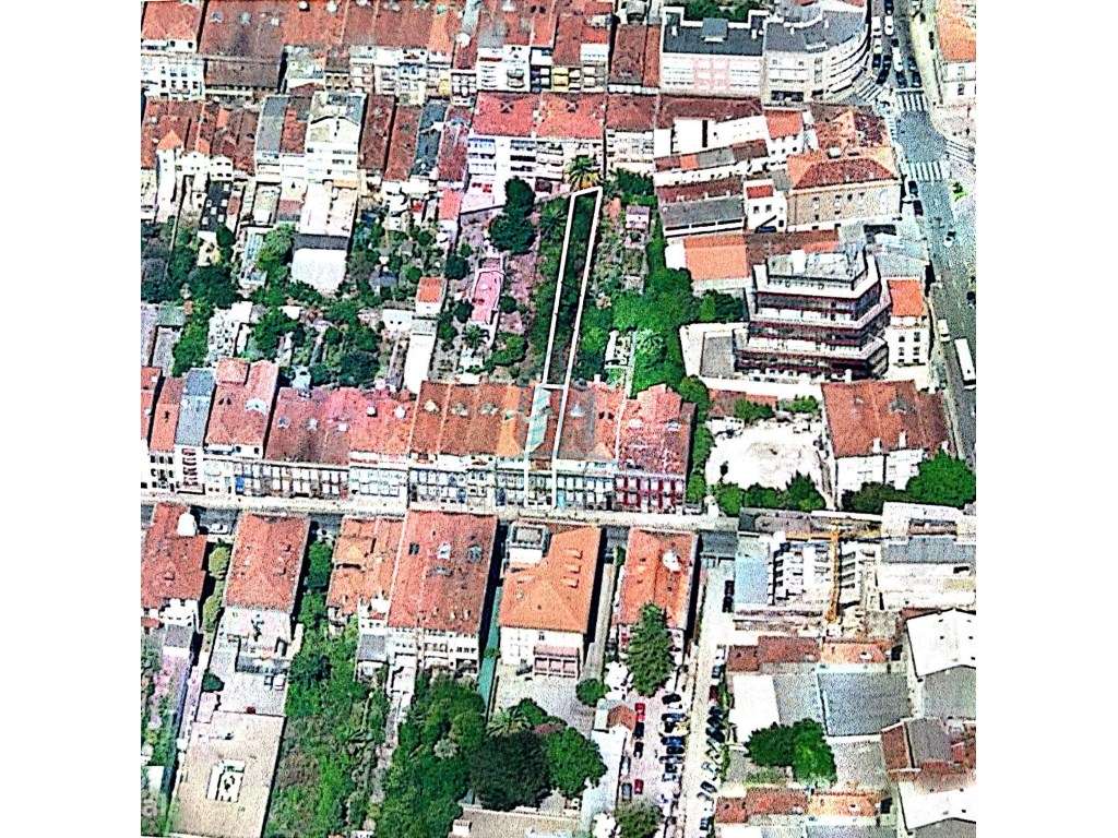 Formidável Moradia de traça Tradicional Portuense-0