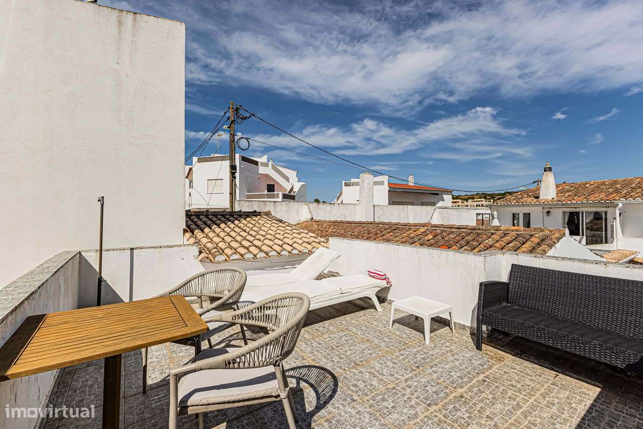 Casa geminada com caráter e vista para o mar em Burgau, Budens-27