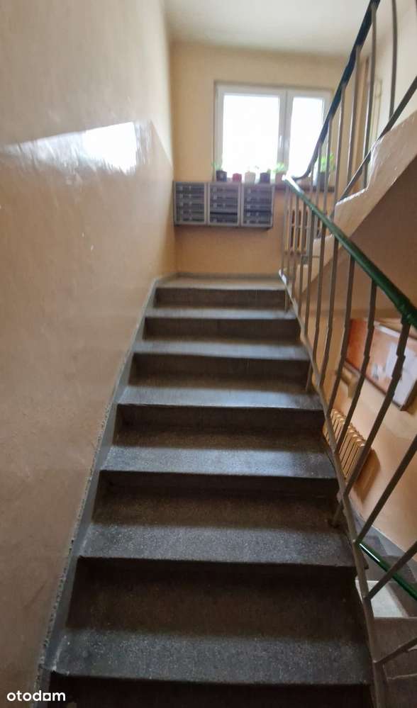 Na sprzedaż mieszkanie o pow.36 m2 w Prudniku Cena: 159 900 zł-1