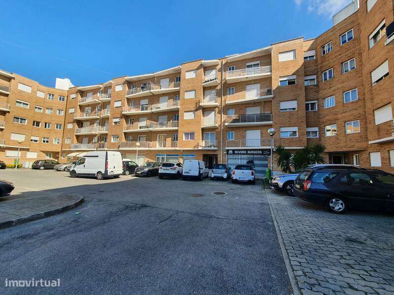 Apartamento T2 em Fânzeres - Gondomar - Grande imagem: 1/16
